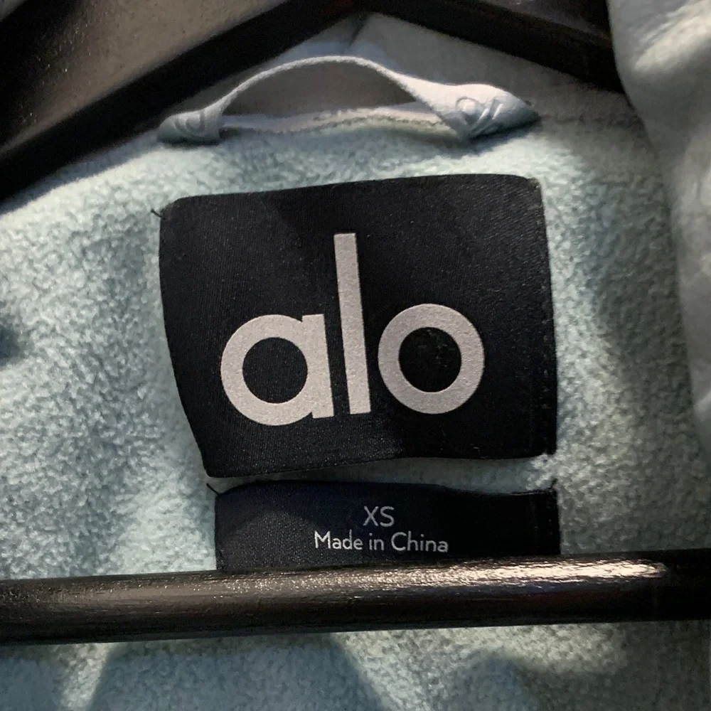 Alo Stand Collar Full Zip Drop Top Puffer Jacket in Cosmic Grey